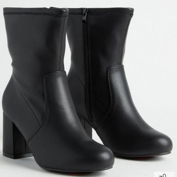 Torrid Black Faux Leather Stretch Bootie Women US 8 - Picture 1 of 12